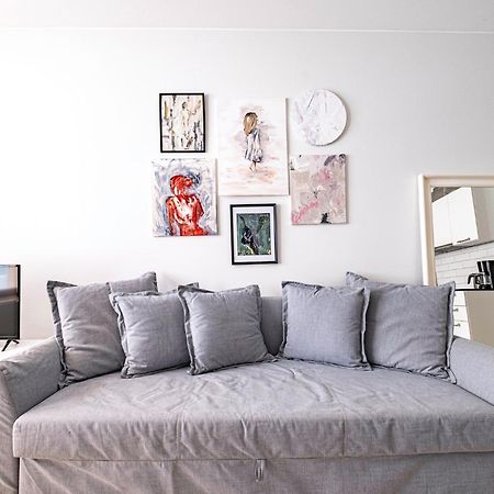 Nice Studio Apartment On A Pedestrian Street Helsinki Exterior foto